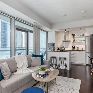 Apartment Downtown, Cn Tower, Financial District